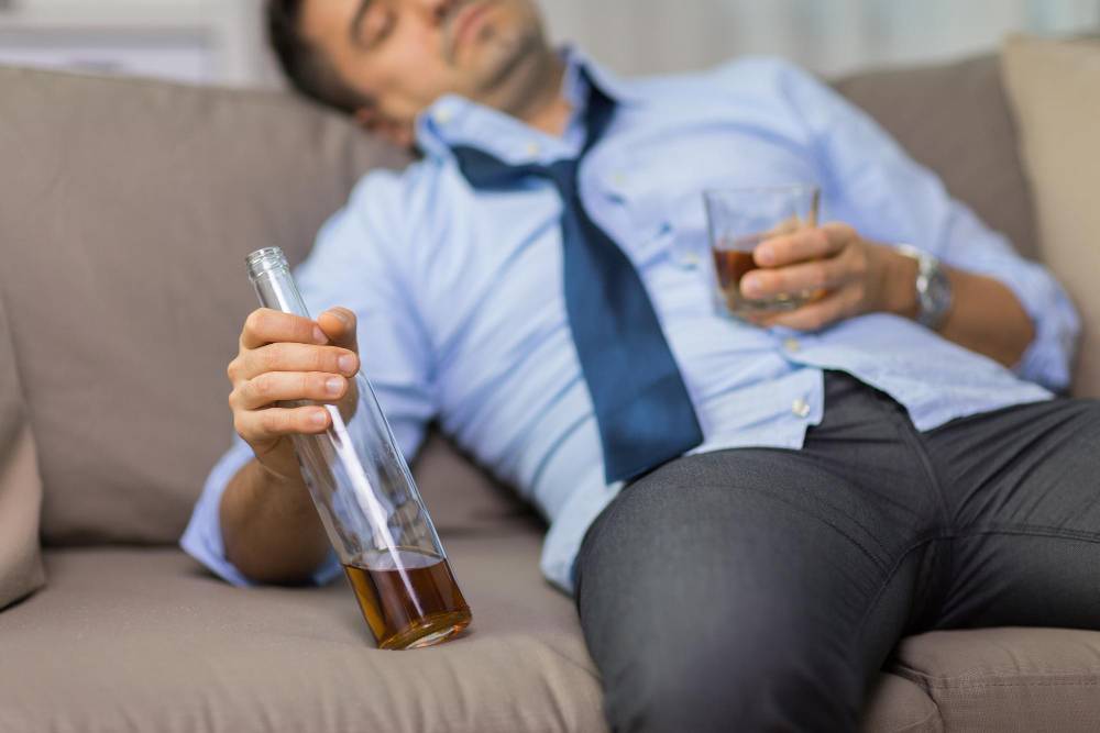 Domowy detoks alkoholowy: strategie na trudne chwile